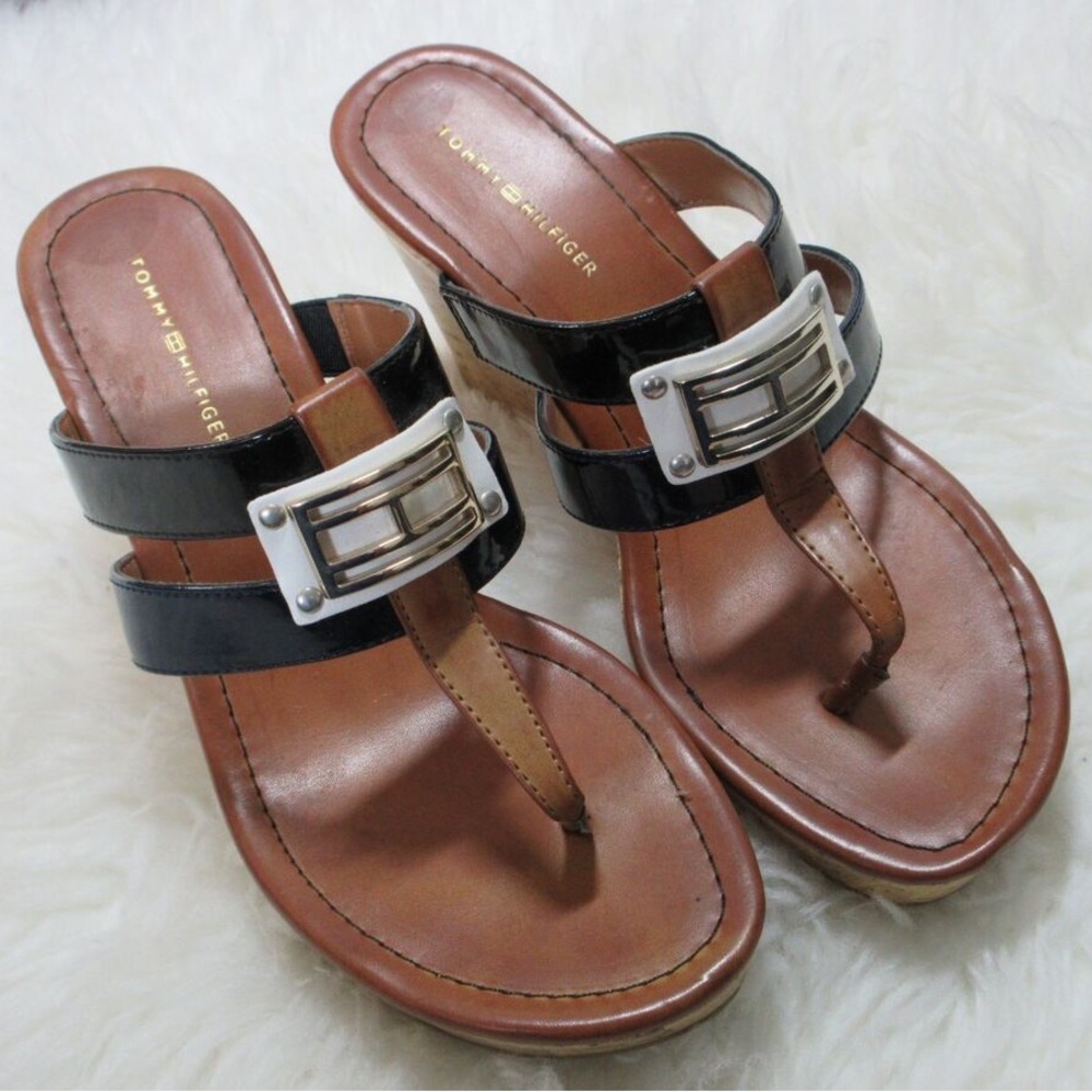Tommy Hilfiger Women’s Wedges w/ Black Strap Size 9 Amazing condition - Picture 1 of 15